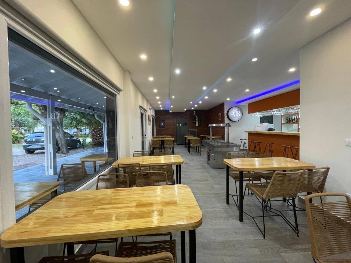 Aguila Blanca Hotel Villa Gesell Luaran gambar